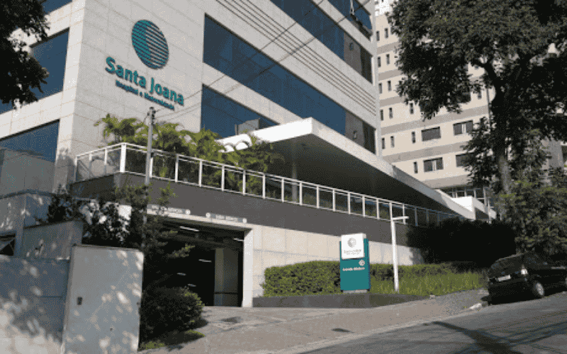Entrada principal do Hospital e Maternidade Santa Joana, em São Paulo